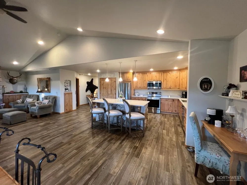 354 Vulcan Mountain Road Curlew, WA 99118