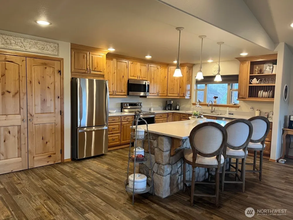 354 Vulcan Mountain Road Curlew, WA 99118