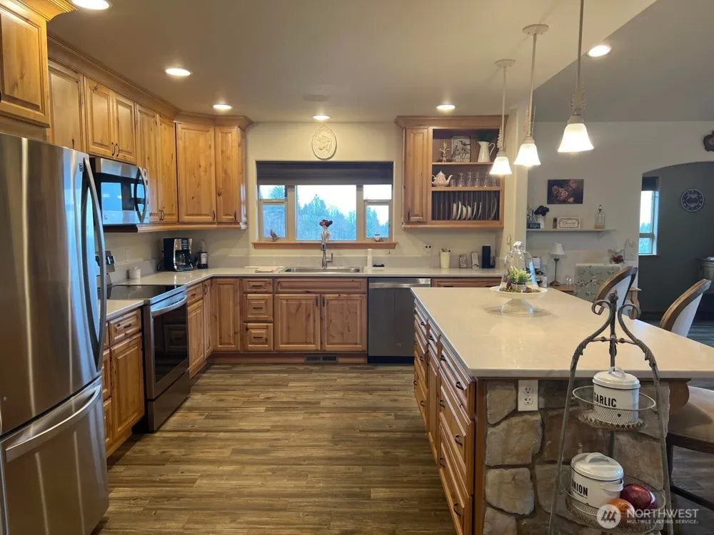 354 Vulcan Mountain Road Curlew, WA 99118