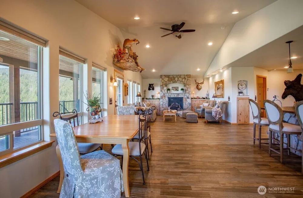354 Vulcan Mountain Road Curlew, WA 99118