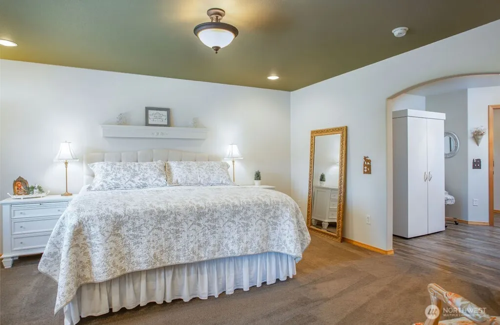 354 Vulcan Mountain Road Curlew, WA 99118