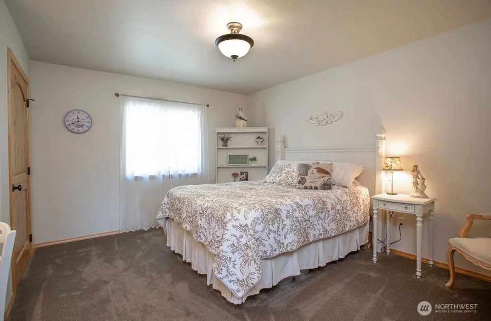 354 Vulcan Mountain Road Curlew, WA 99118
