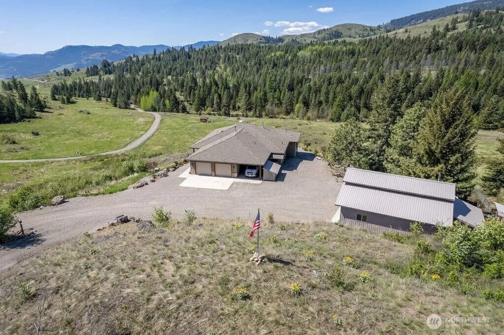 354 Vulcan Mountain Road Curlew, WA 99118