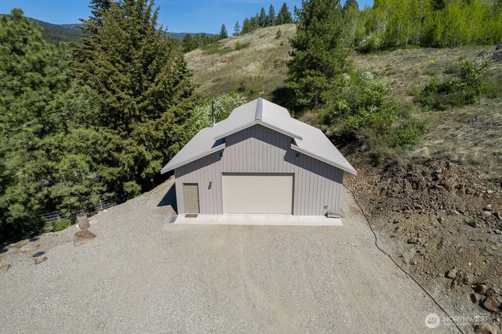 354 Vulcan Mountain Road Curlew, WA 99118