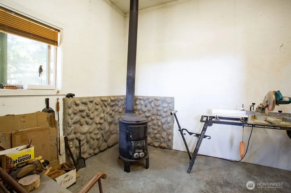 354 Vulcan Mountain Road Curlew, WA 99118