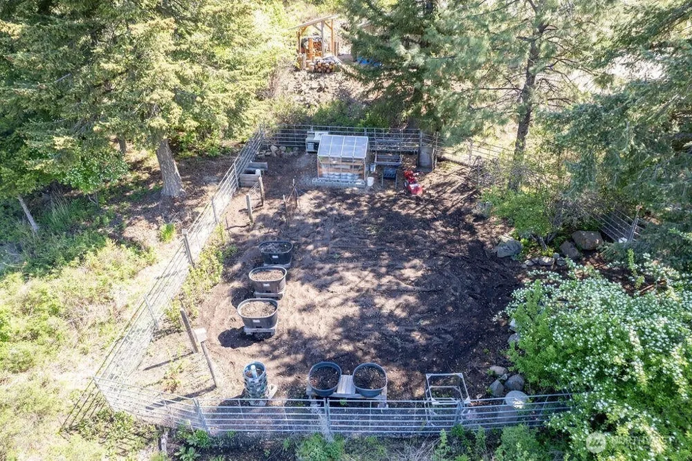 354 Vulcan Mountain Road Curlew, WA 99118