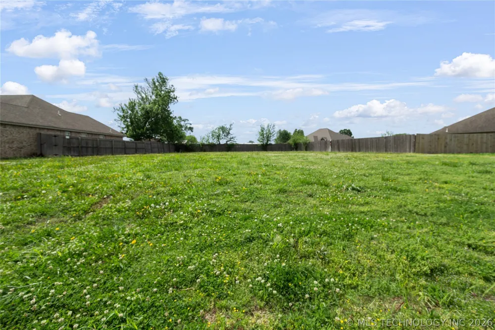 11202 E 122nd Court Collinsville, OK 74021
