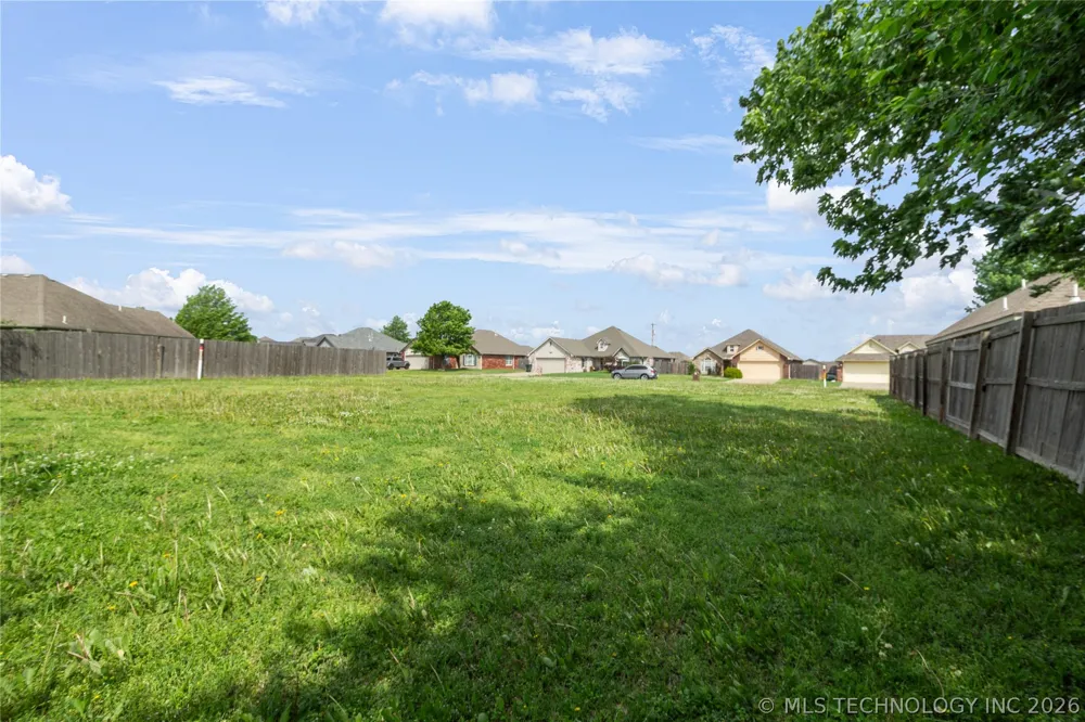 11202 E 122nd Court Collinsville, OK 74021