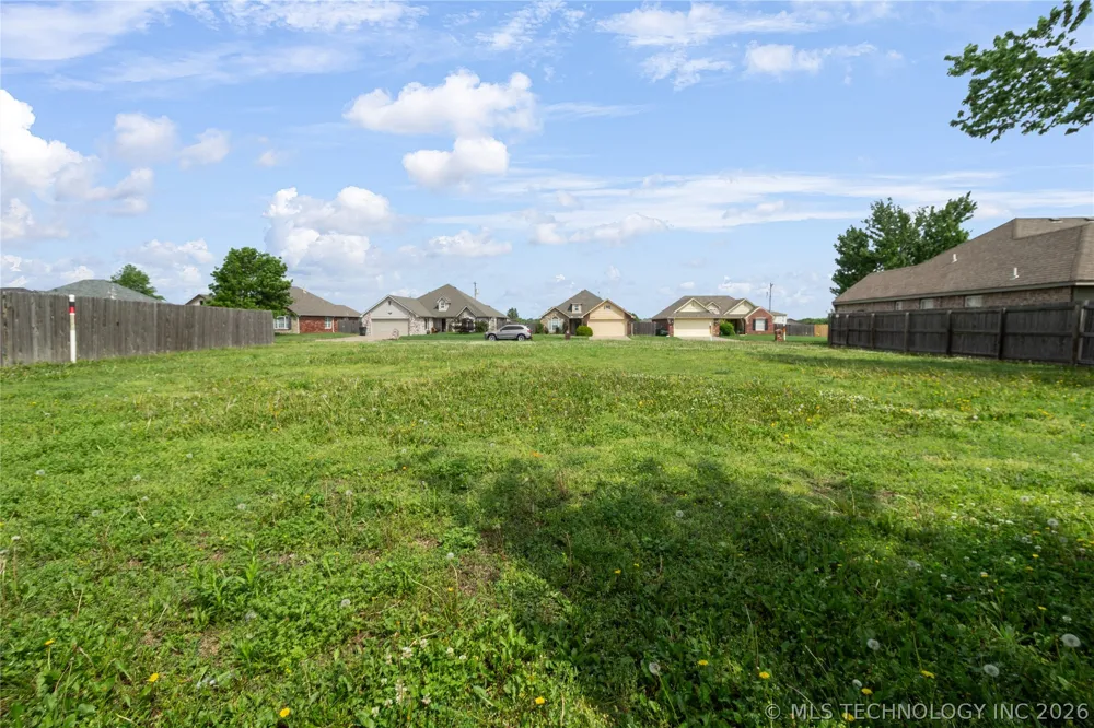 11202 E 122nd Court Collinsville, OK 74021
