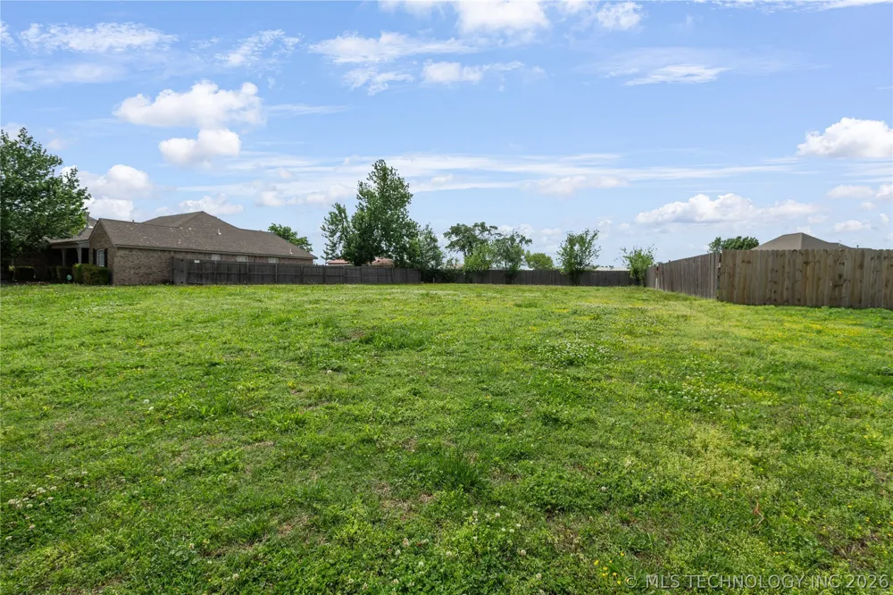 11202 E 122nd Court Collinsville, OK 74021