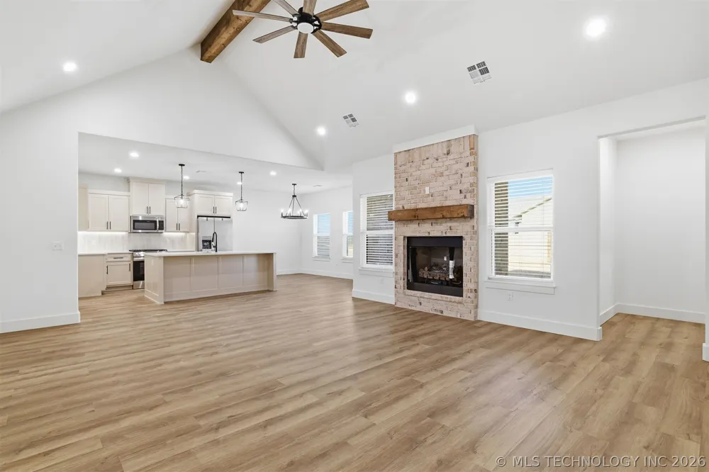 1900 Boxer Lane Durant, OK 74701