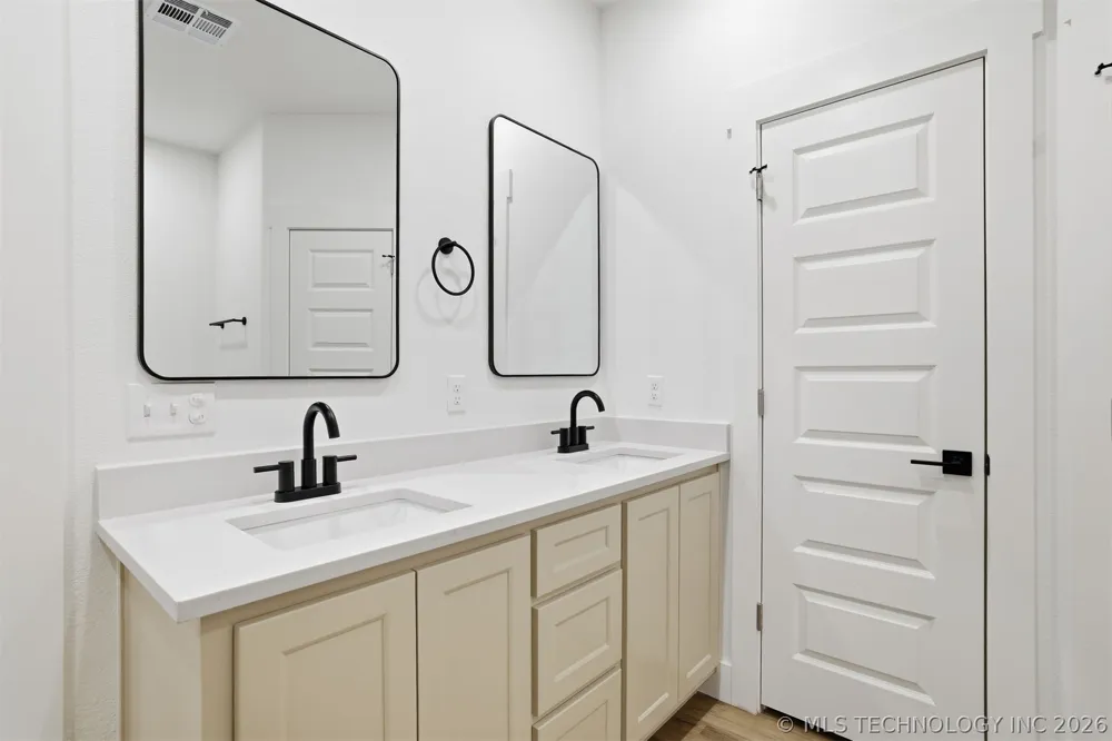 1900 Boxer Lane Durant, OK 74701