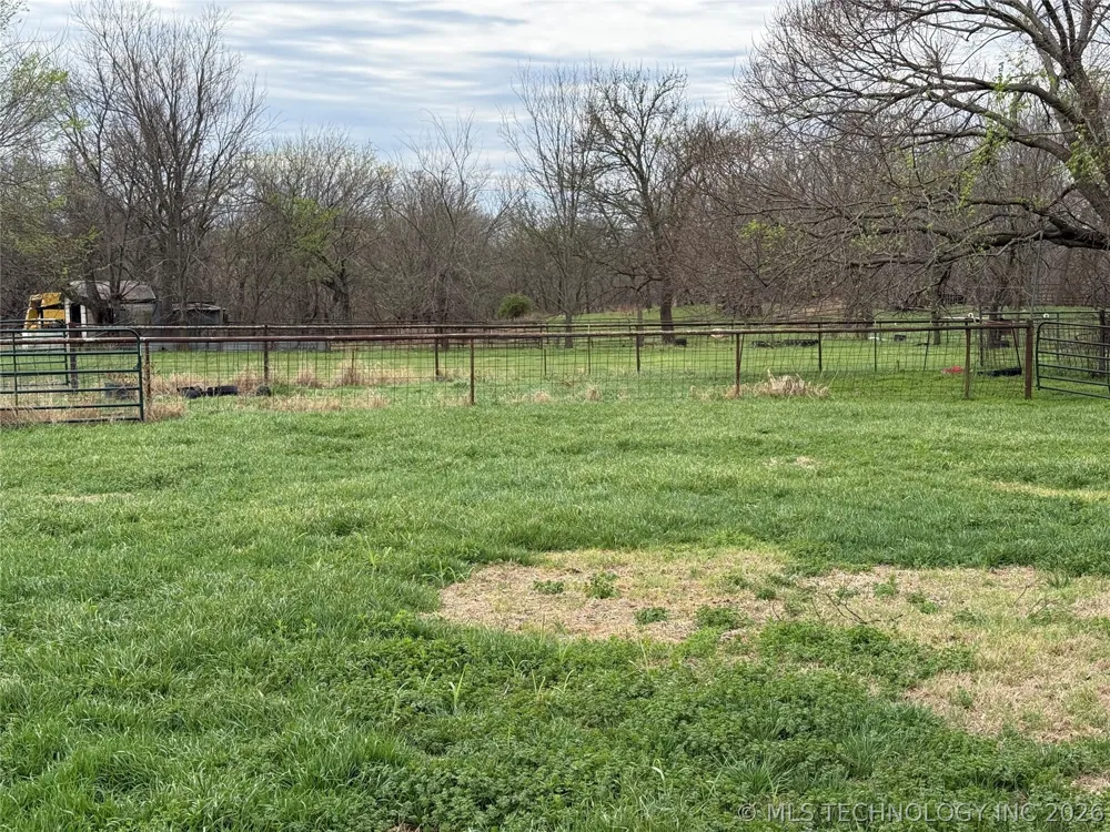 402151 W 3200 ROAD Ramona, OK 74061