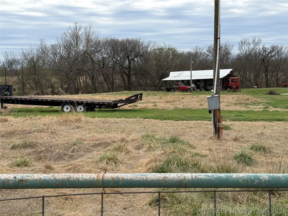 402151 W 3200 ROAD Ramona, OK 74061