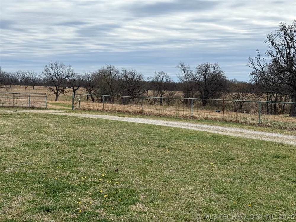 402151 W 3200 ROAD Ramona, OK 74061
