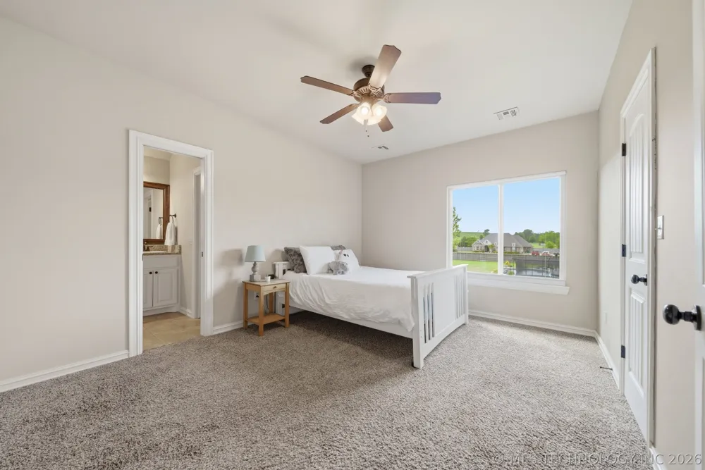 1956 E 172nd Street S Mounds, OK 74047