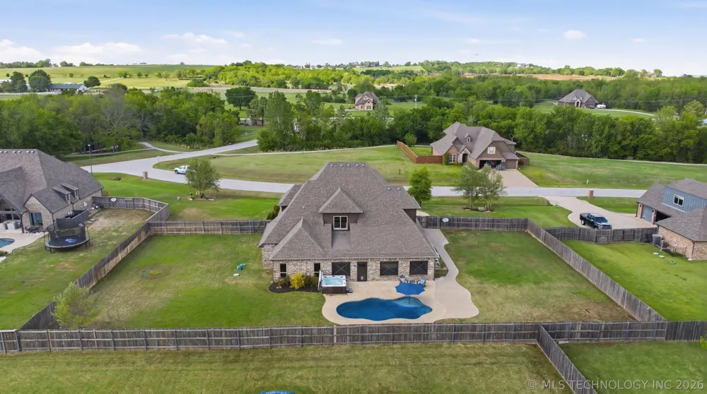 1956 E 172nd Street S Mounds, OK 74047