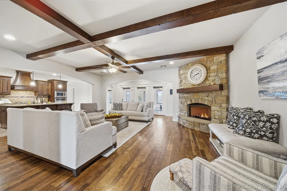1956 E 172nd Street S Mounds, OK 74047