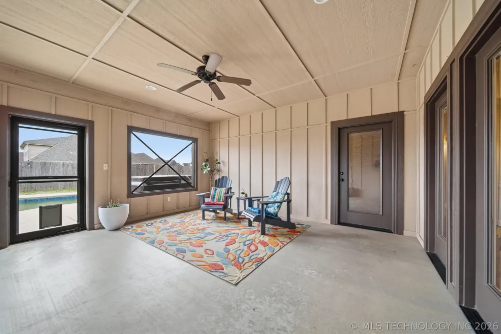 1956 E 172nd Street S Mounds, OK 74047