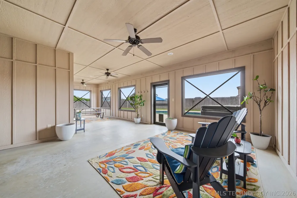 1956 E 172nd Street S Mounds, OK 74047