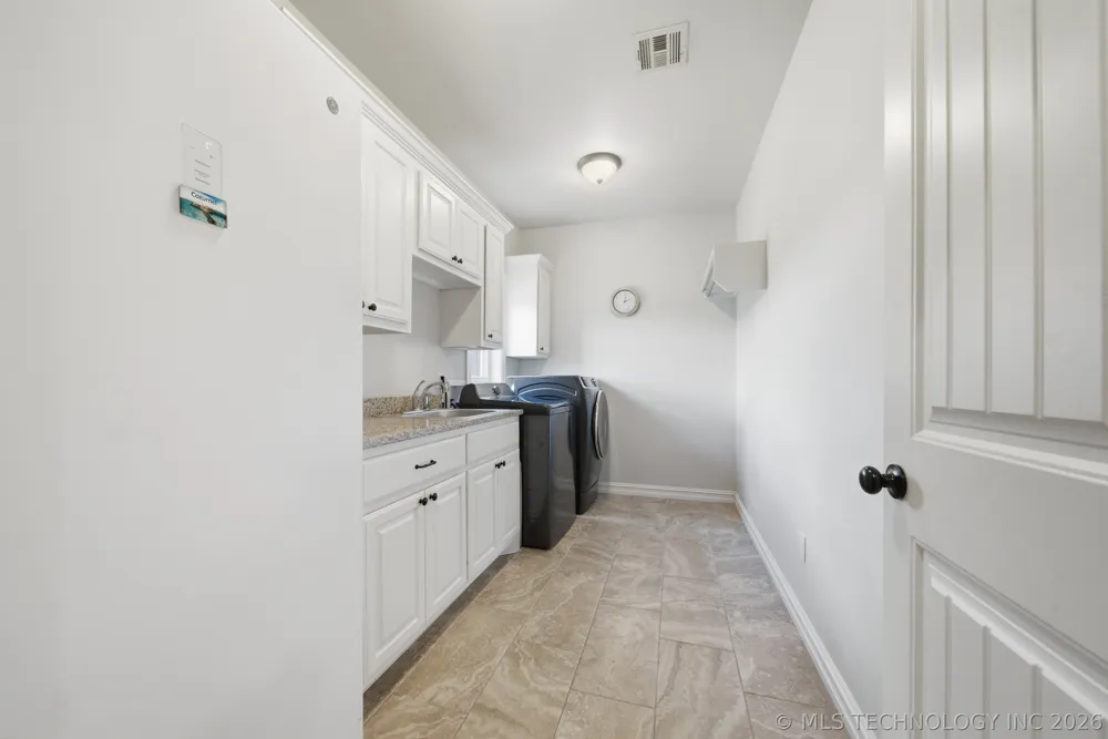 1956 E 172nd Street S Mounds, OK 74047