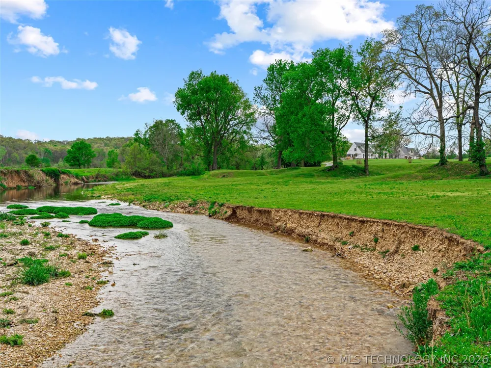 33021 S 625 ROAD Grove, OK 74344
