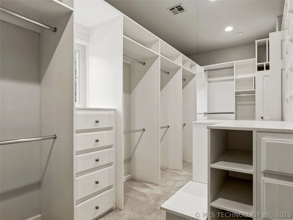 33021 S 625 ROAD Grove, OK 74344