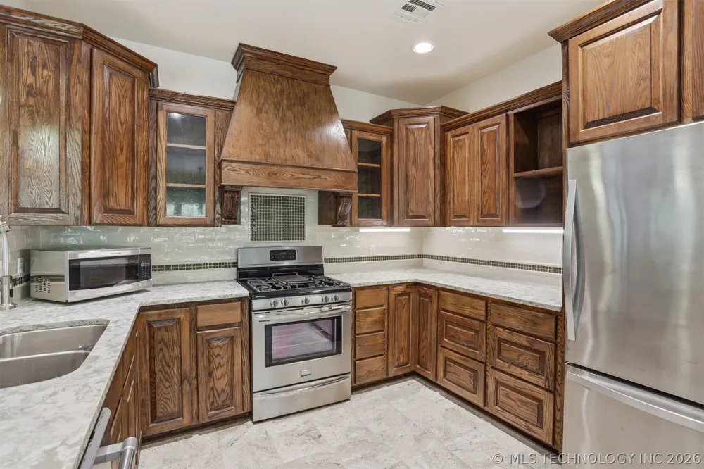 900 W Hardesty Road Caddo, OK 74729
