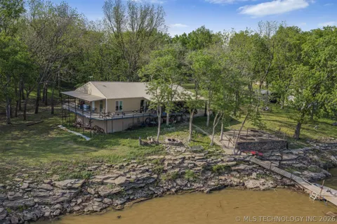 546 Leisure Land Place