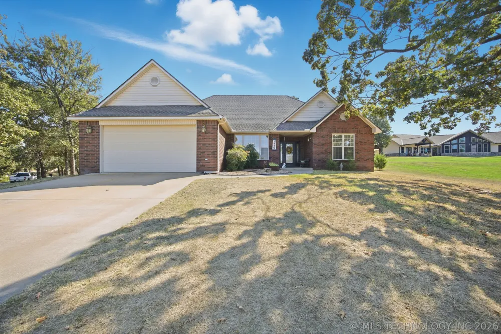 2445 Avalon Drive Eufaula, OK 74432
