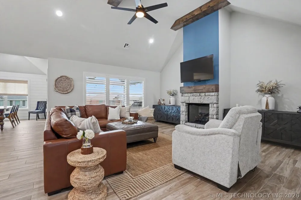 18977 E Ridgeline Road Catoosa, OK 74015