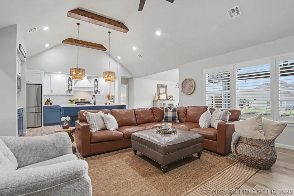 18977 E Ridgeline Road Catoosa, OK 74015