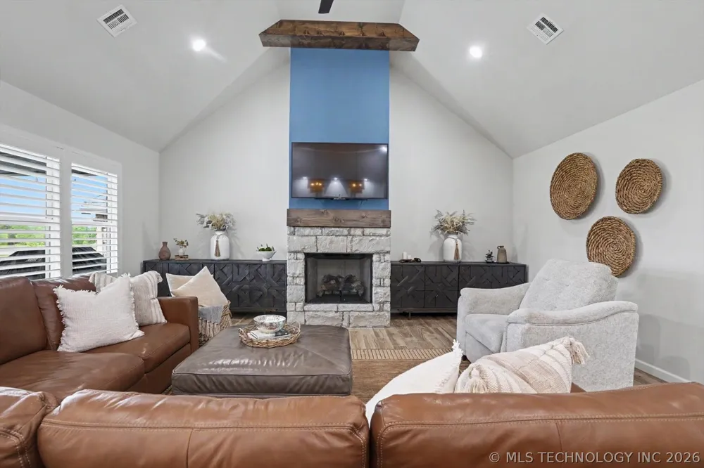 18977 E Ridgeline Road Catoosa, OK 74015