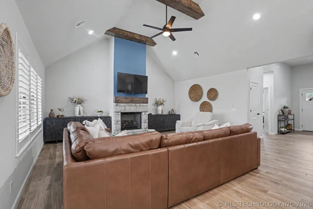 18977 E Ridgeline Road Catoosa, OK 74015