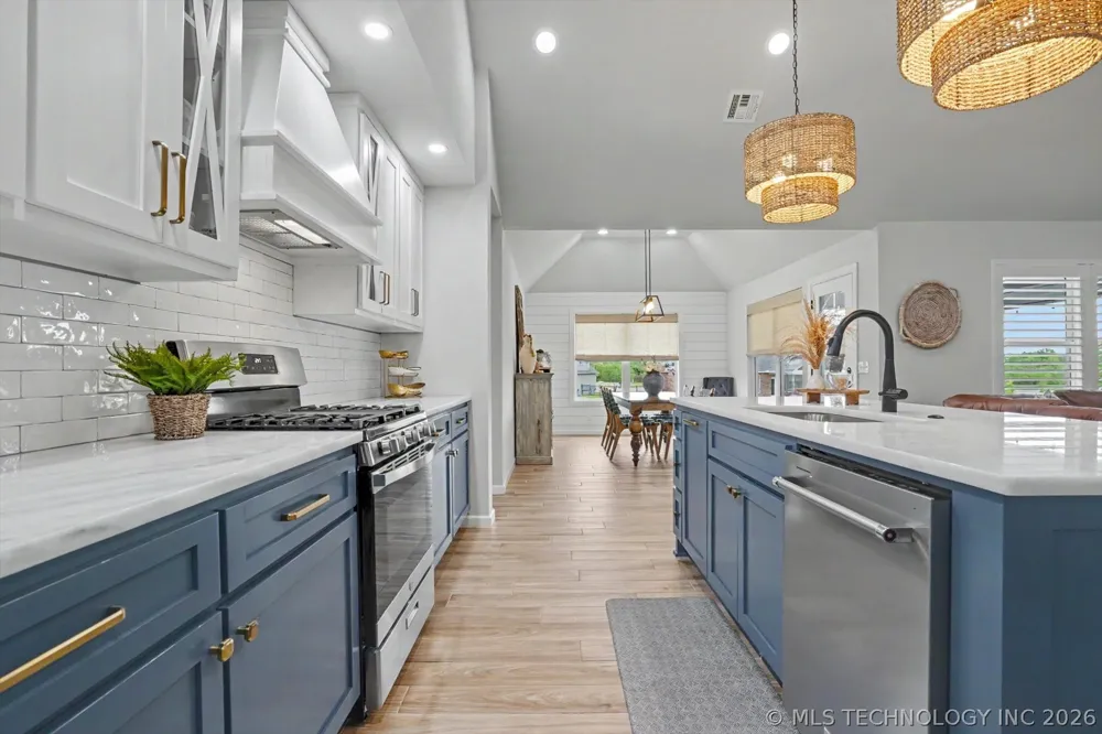 18977 E Ridgeline Road Catoosa, OK 74015