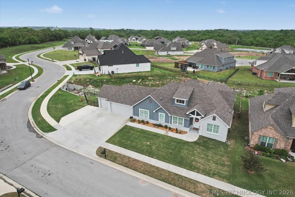 18977 E Ridgeline Road Catoosa, OK 74015