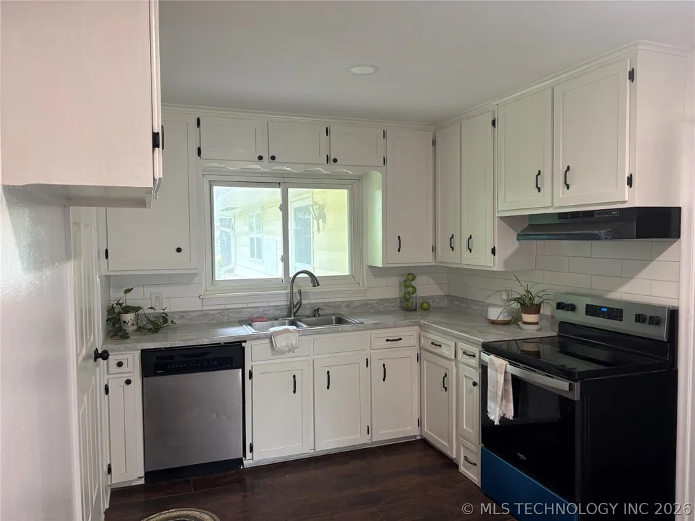 618 SE Wilshire Avenue Bartlesville, OK 74006