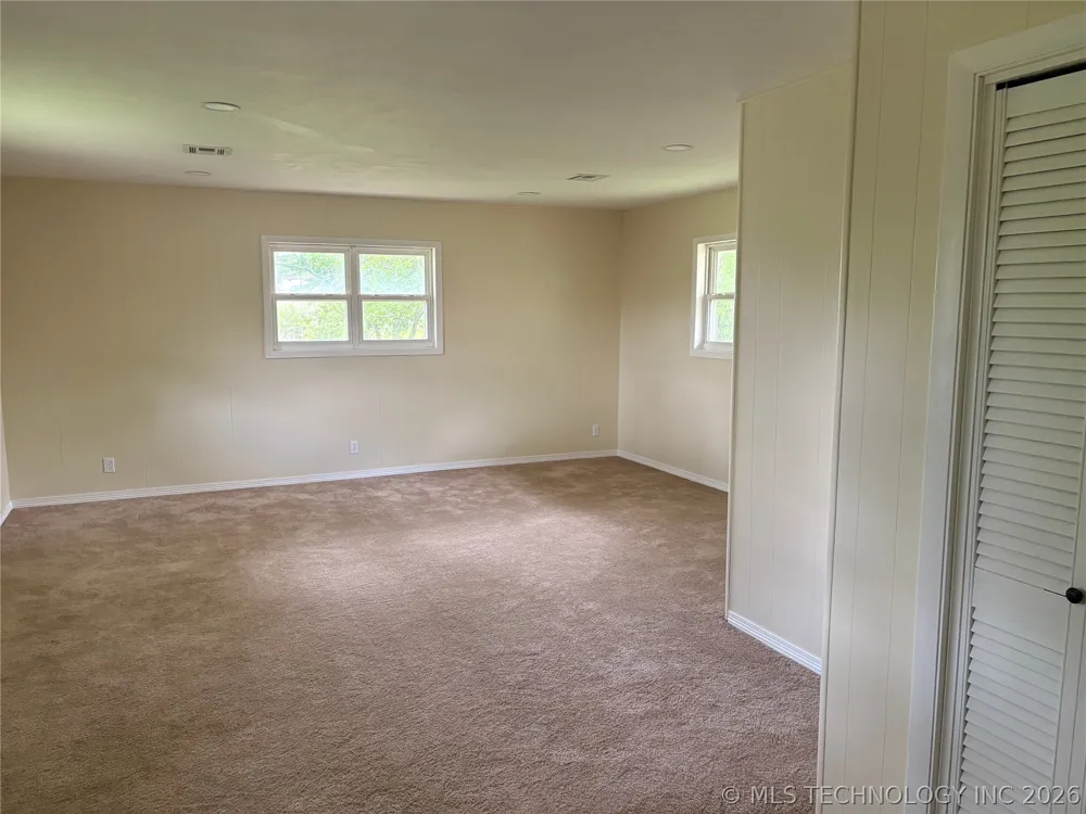 618 SE Wilshire Avenue Bartlesville, OK 74006
