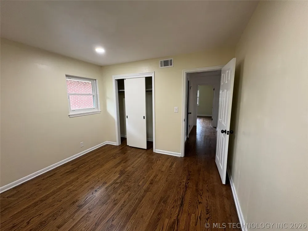 618 SE Wilshire Avenue Bartlesville, OK 74006