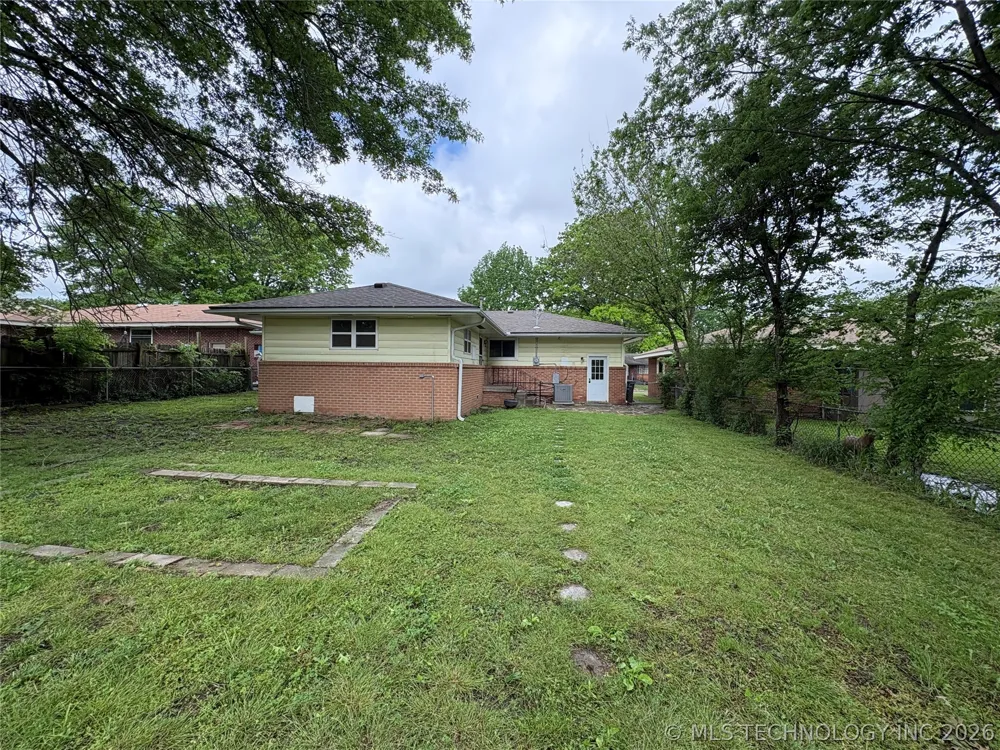 618 SE Wilshire Avenue Bartlesville, OK 74006