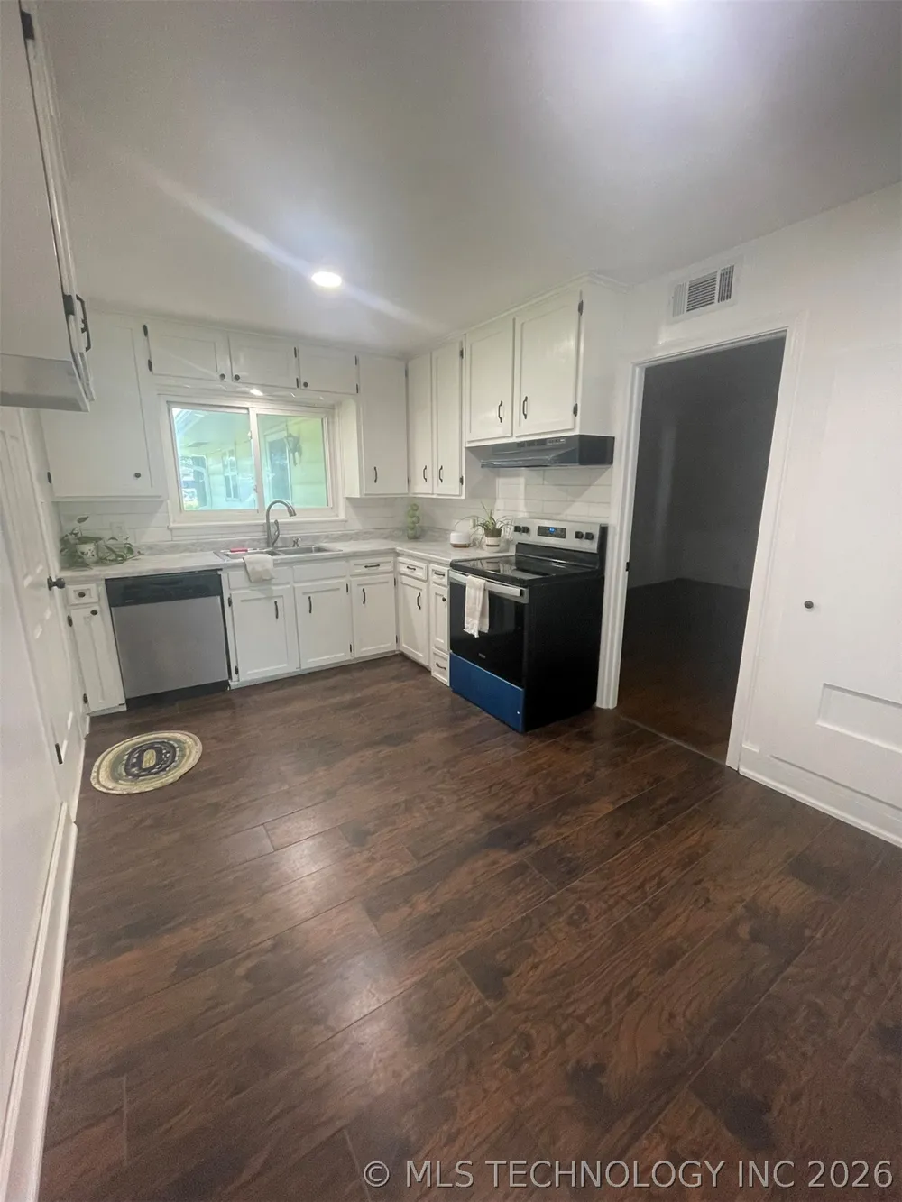 618 SE Wilshire Avenue Bartlesville, OK 74006