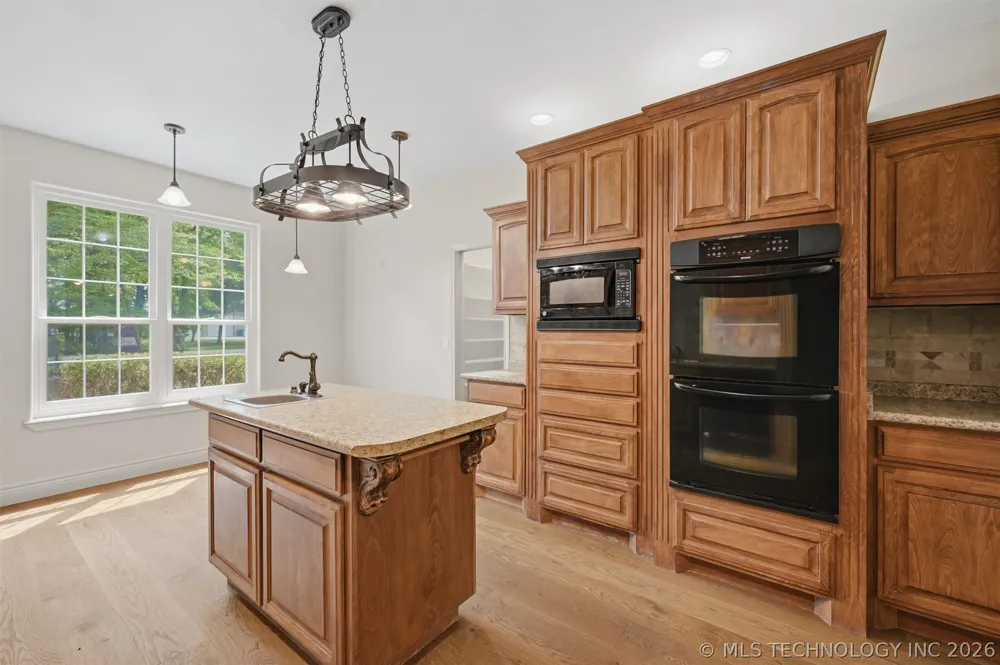 601 Thousand Oaks Cartwright, OK 74731