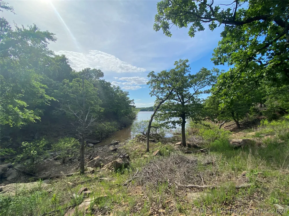 12 Cherokee Hills Stigler, OK 74432