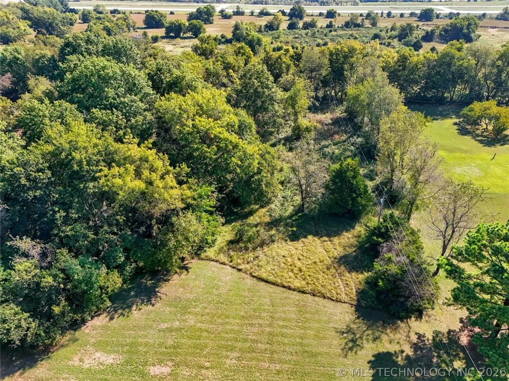 63176 E 282 ROAD Grove, OK 74344