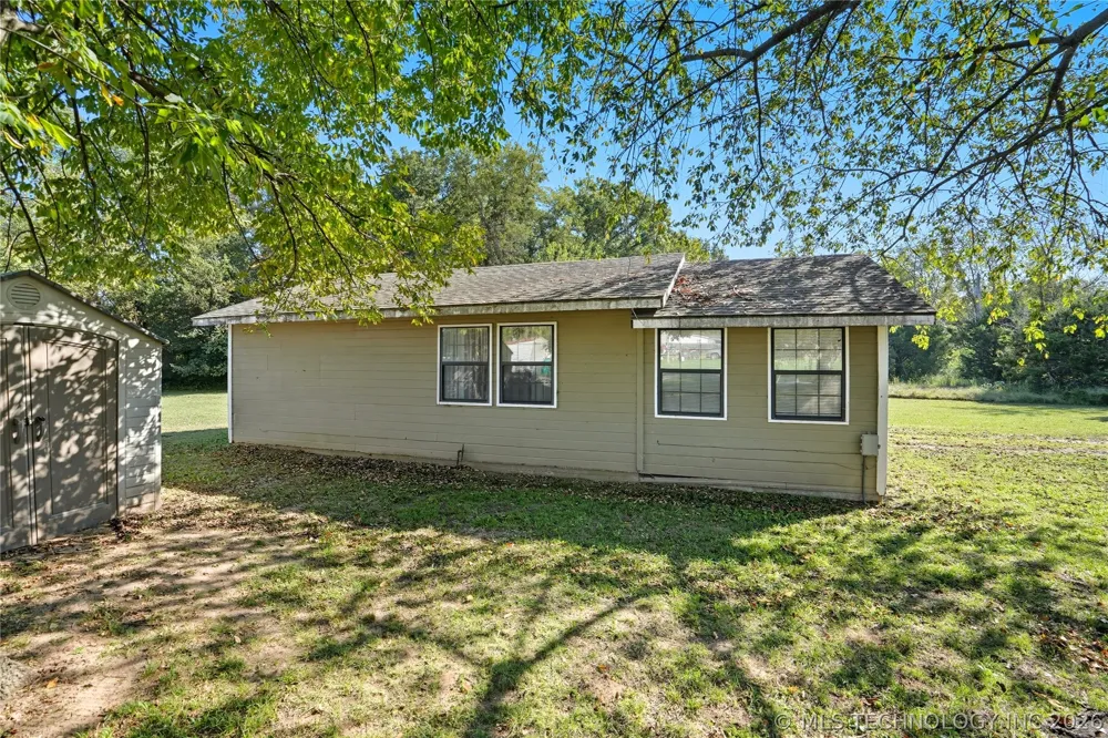 63176 E 282 ROAD Grove, OK 74344