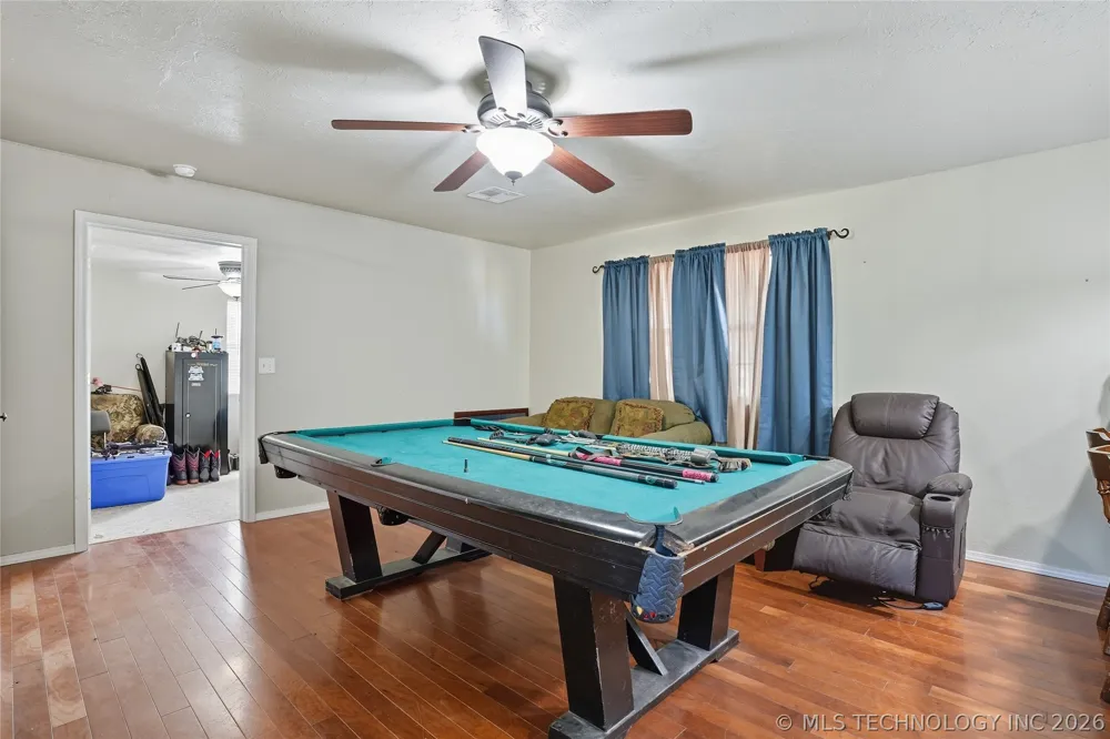 63176 E 282 ROAD Grove, OK 74344