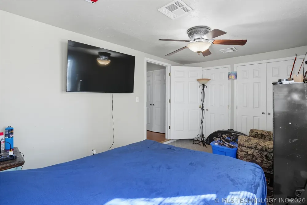 63176 E 282 ROAD Grove, OK 74344