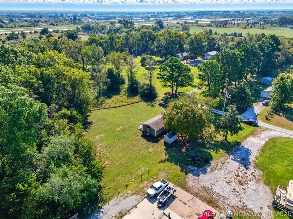 63176 E 282 ROAD Grove, OK 74344