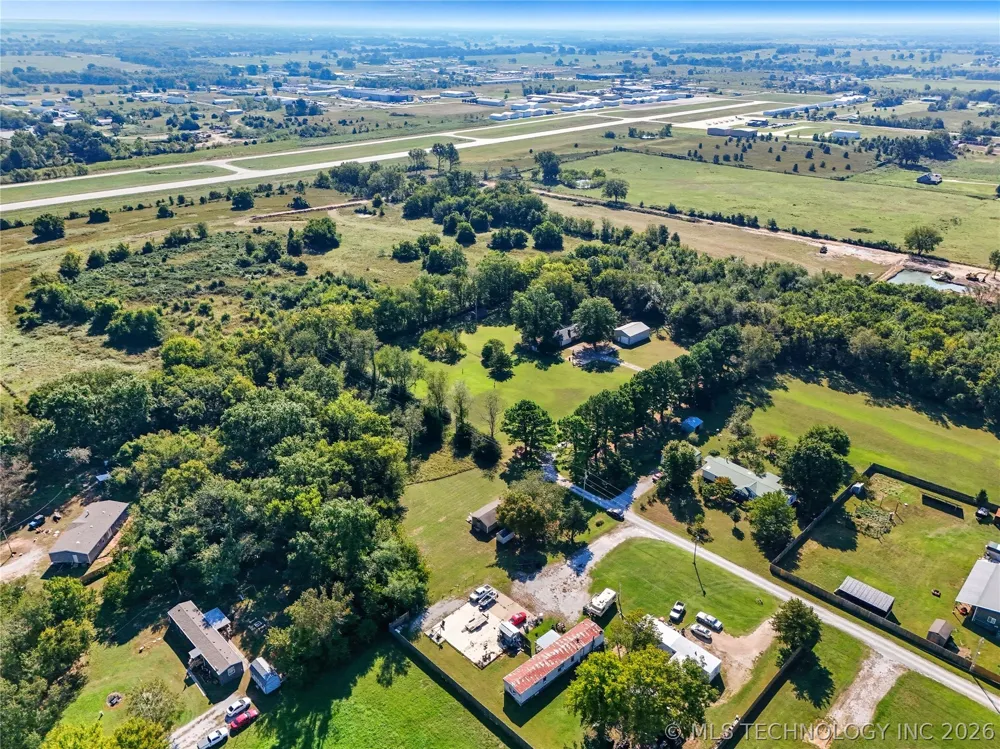 63176 E 282 ROAD Grove, OK 74344