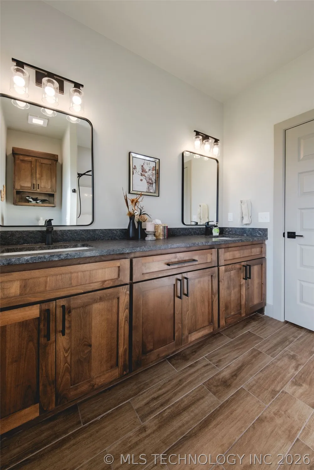 16860 W Sierra Tahlequah, OK 74464